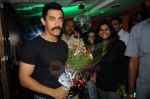 Aamir Khan visits Radio City in Bandra, Mumbai on 23rd June 2011 (4).JPG